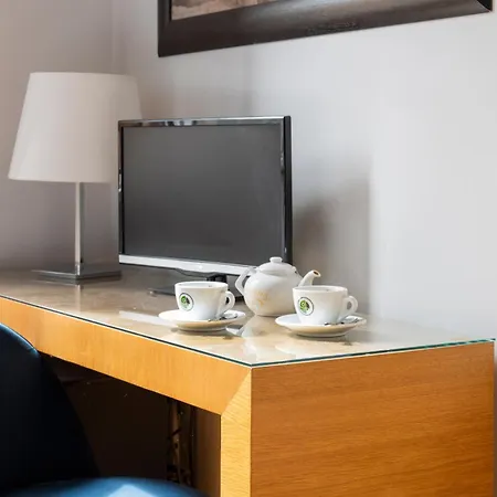 Sky Blue Place 4* Řím