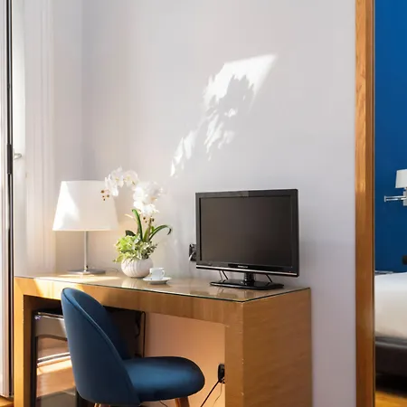 Sky Blue Place Bed and breakfast 4*